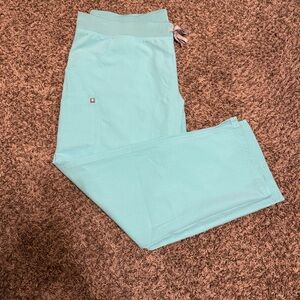 Women’s Figs Scrub Pants